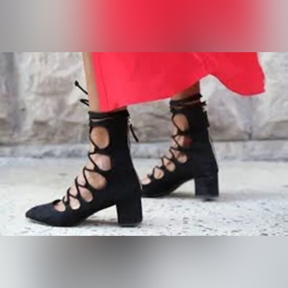 Ladies ZARA  BLACK LACE UP HEELED SHOES SANDALS KNEE HIGH 36/UK-/US 6 - Picture 4 of 13